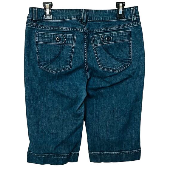 ELLE HIGH-RISE CAPRI JEANS, WOMENS, 8 (32 WAIST), DENIM BLUE-SLIGHTLY DISTRESSED - Picture 3 of 11